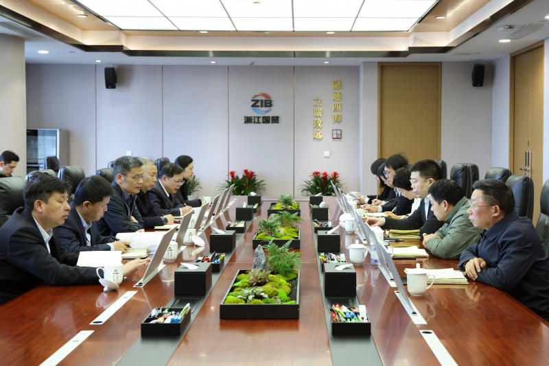 1739783769128657NSew.jpg 701A8499.JPG